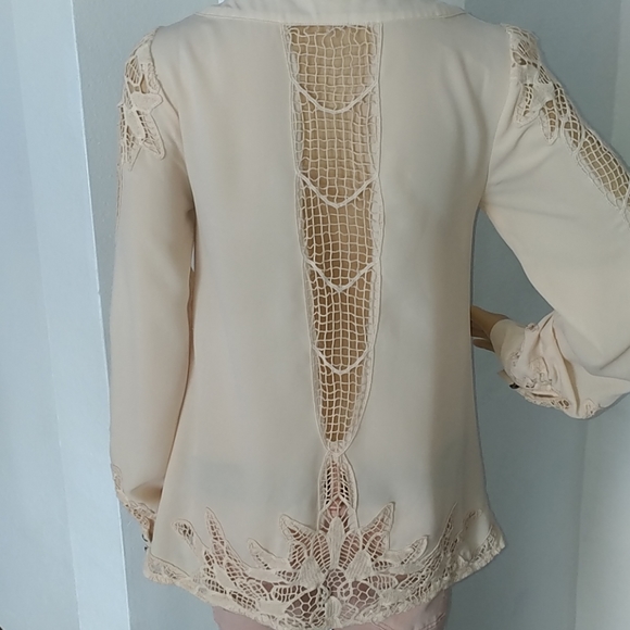 Gimmicks BKE Blouse - Picture 3 of 4